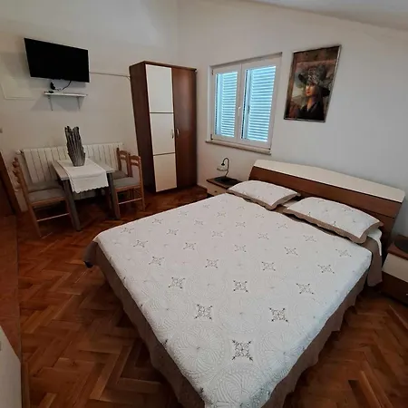 Villa Lily Novi Vinodolski Exterior photo