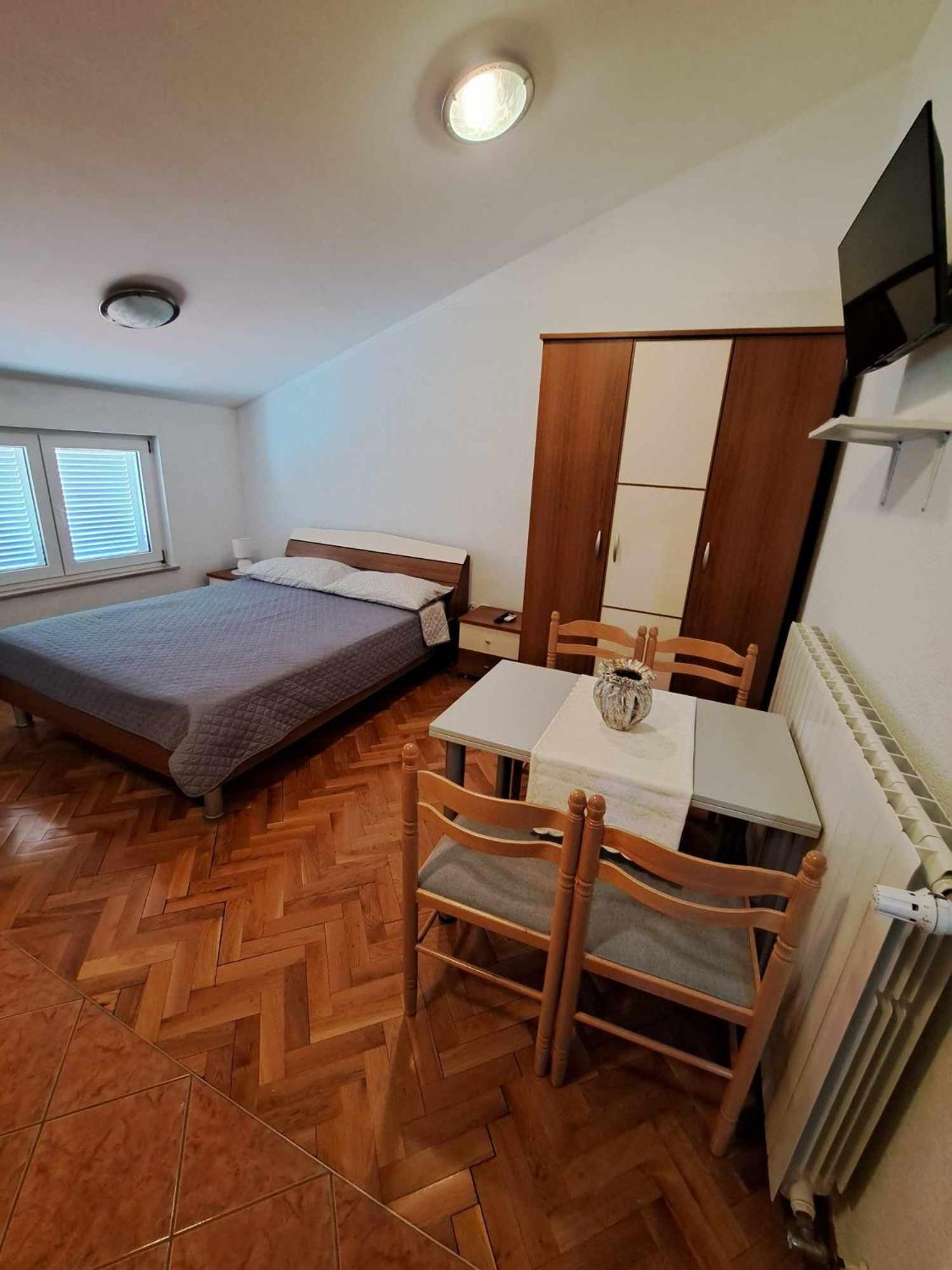 Apartman Lily *